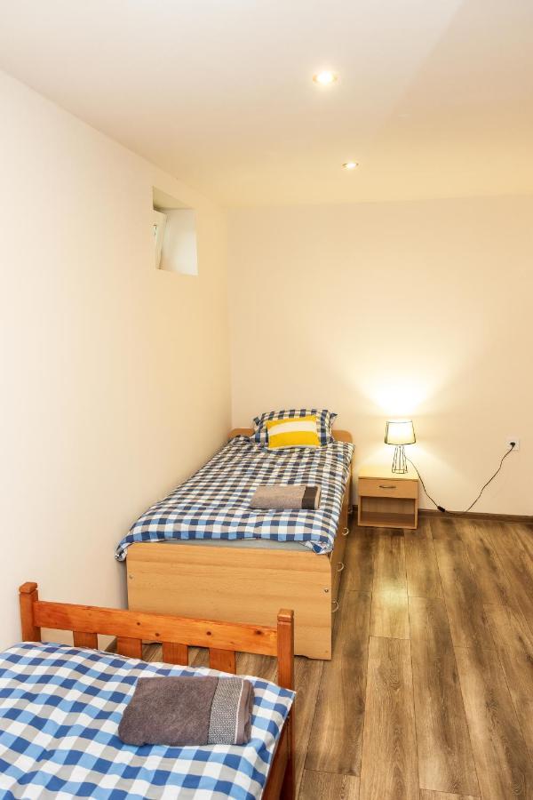 Olivia Apartman Apartment Sarospatak Bagian luar foto